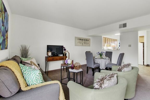 2342 Spring Meadow 15