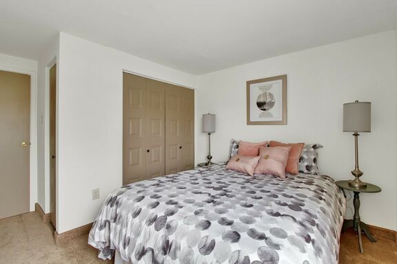 2342 Spring Meadow 22