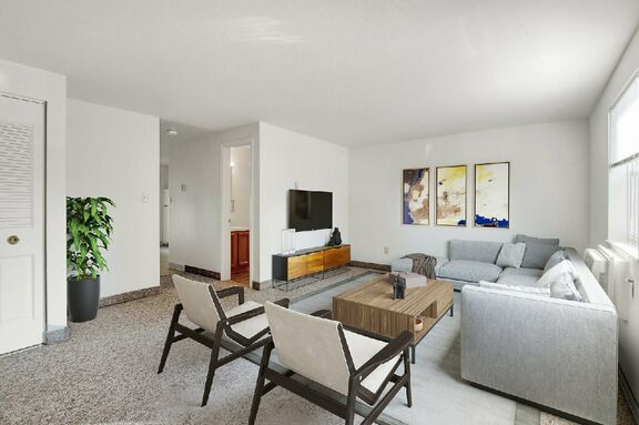 40 Kings Arms 01 FULL Living Room final SMALL