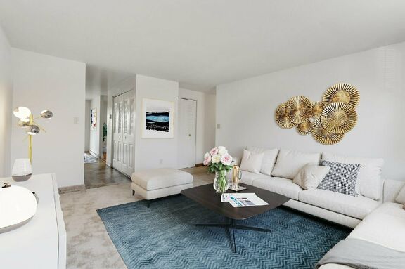 128 Kings Arms 01 FULL Living Room final SMALL