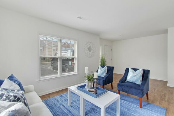 3525 Pleasant Valley Rd 03