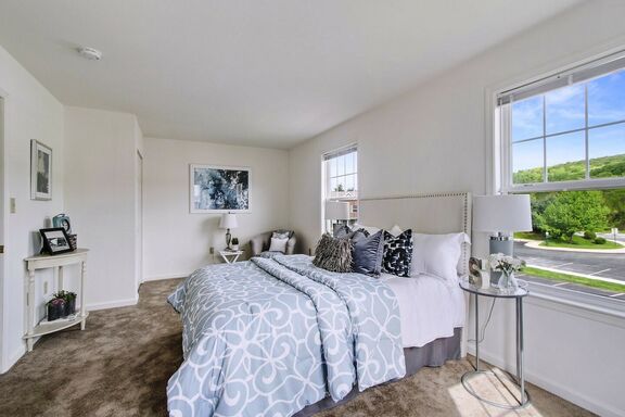 3525 Pleasant Valley Rd 17