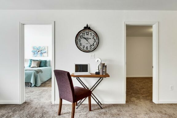 Parkview 2x1 09 to the right is den